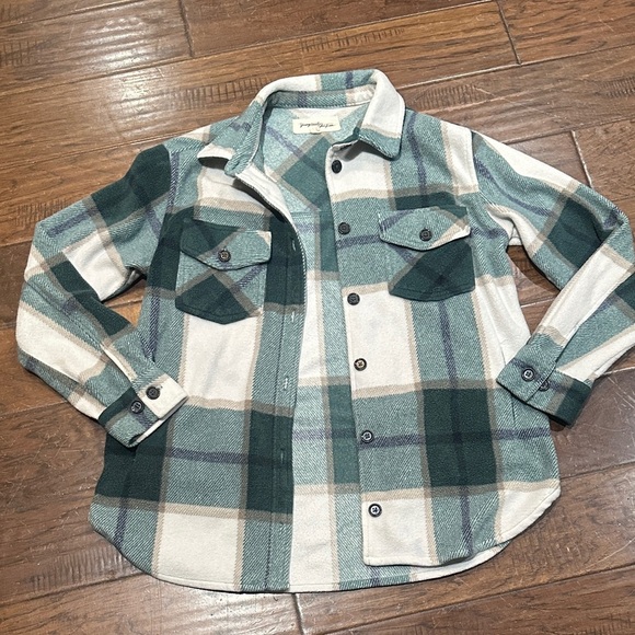 Women's Green Plaid Button Down Shirt - Picture 1 of 4